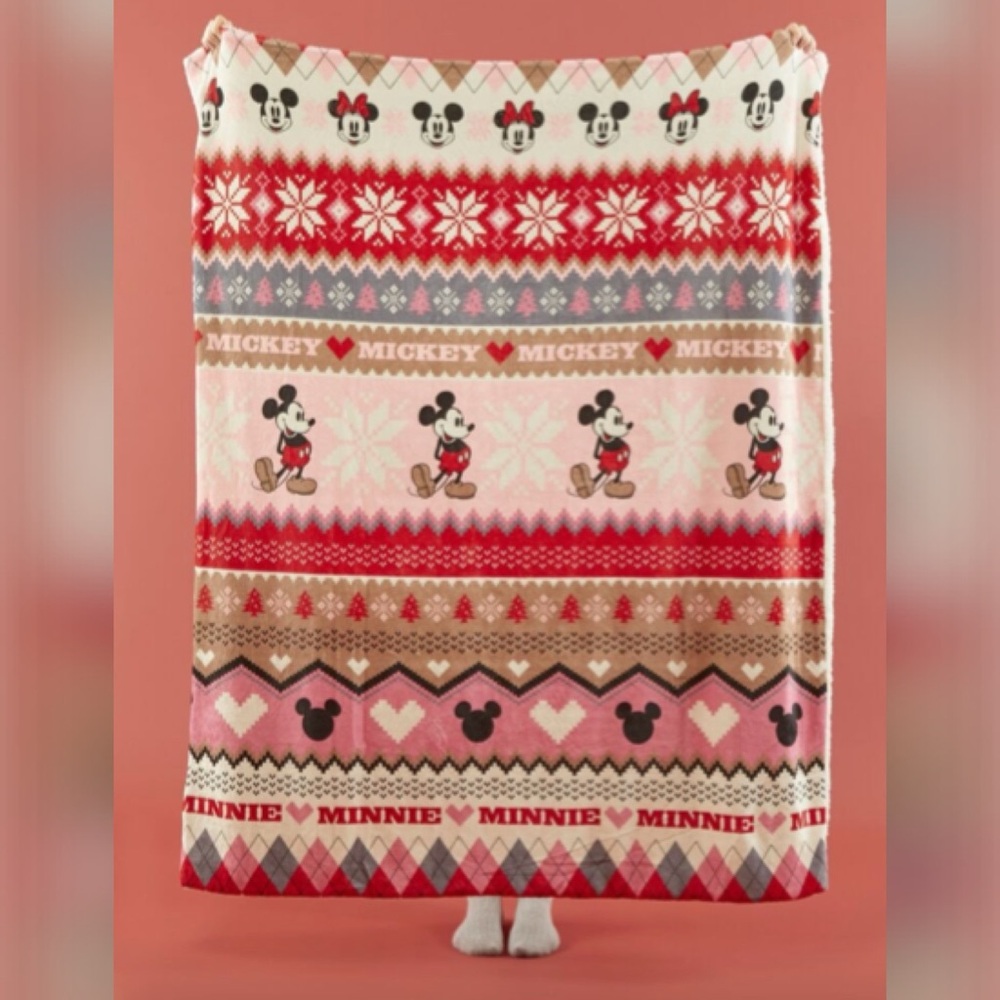 Disney Mickey & Minnie Fair Isle Plush Throw Blanket